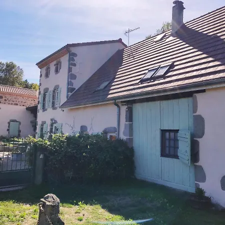 Chambres D'hotes A Nectaire - Chien Bienvenus - Randonnee Et Nature בית הארחה סן-נקטר